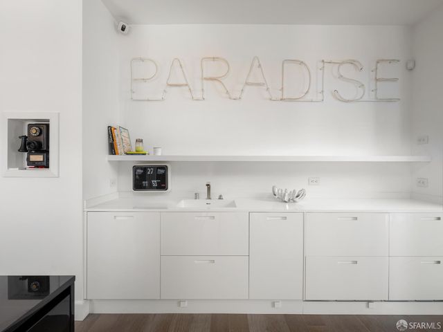 1940 Broadway Street 6, San Francisco, CA 94109