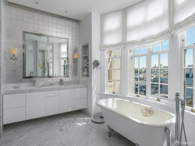 1940 Broadway Street 6, San Francisco, CA 94109