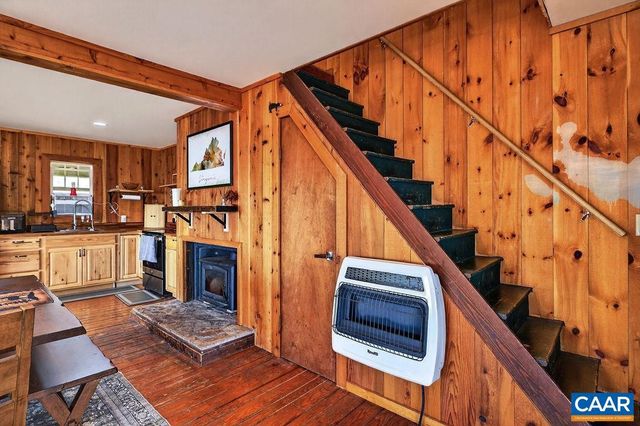 1494 SPRUCE CREEK LN, Nellysford, VA 22958
