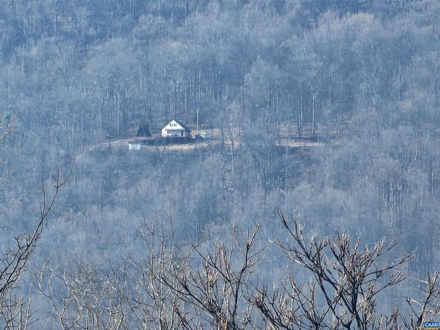 1494 SPRUCE CREEK LN, Nellysford, VA 22958