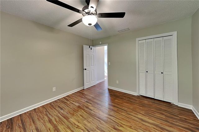 340 Farm Path, Roswell, GA 30075
