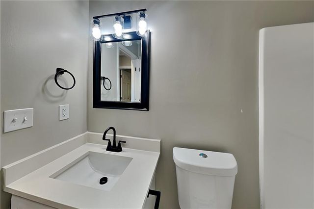 340 Farm Path, Roswell, GA 30075