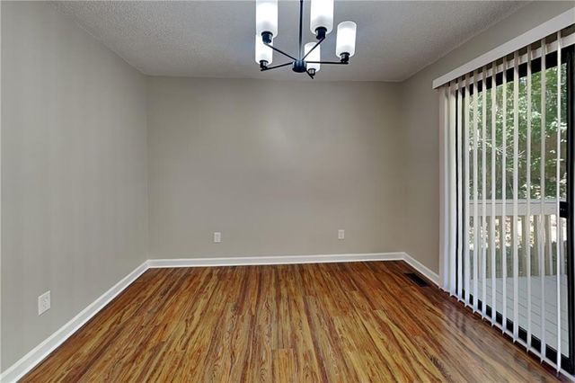 340 Farm Path, Roswell, GA 30075