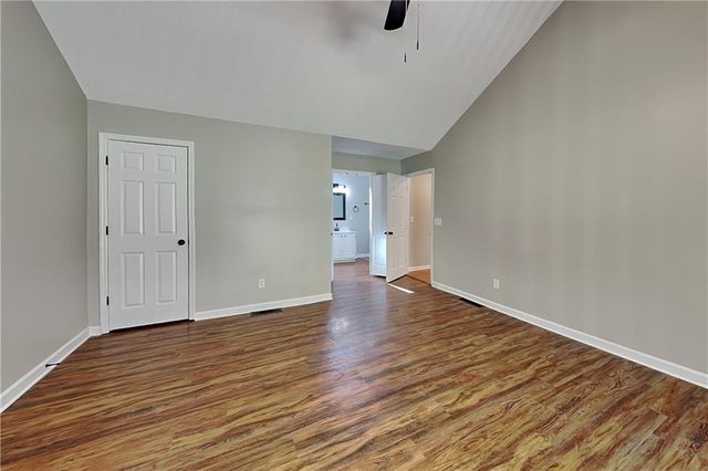 340 Farm Path, Roswell, GA 30075