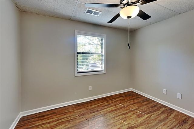 340 Farm Path, Roswell, GA 30075
