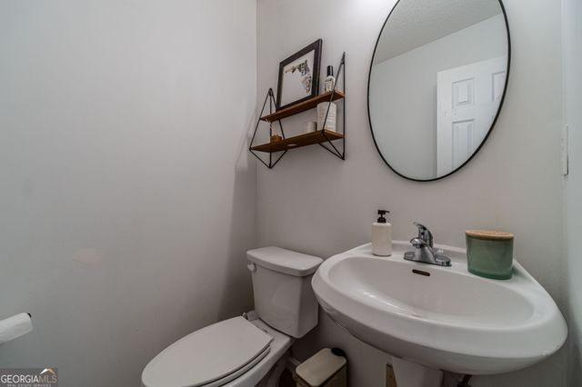 915 Downing Drive, Bethlehem, GA 30620