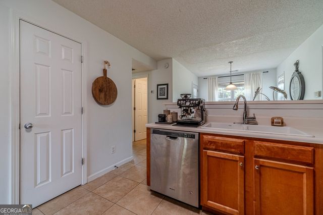 915 Downing Drive, Bethlehem, GA 30620