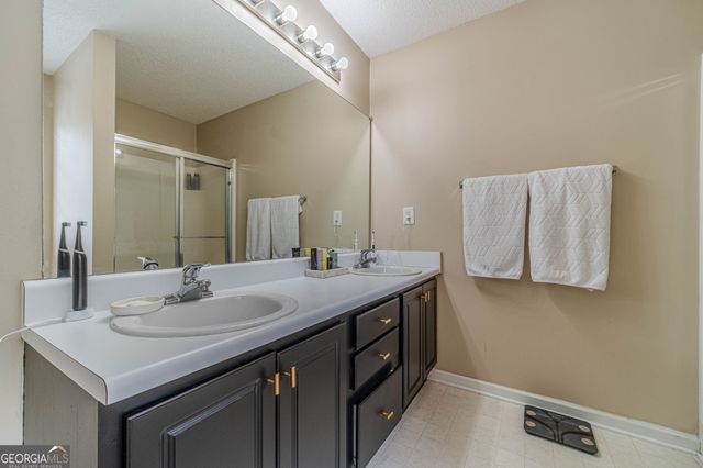 915 Downing Drive, Bethlehem, GA 30620