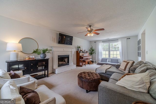 915 Downing Drive, Bethlehem, GA 30620