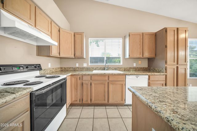 4502 E SAINT JOHN Road, Phoenix, AZ 85032