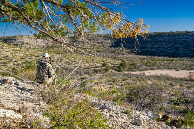 000 Pandale HWY, Pandale, TX 78840