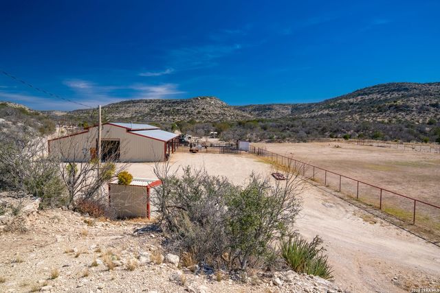 000 Pandale HWY, Pandale, TX 78840