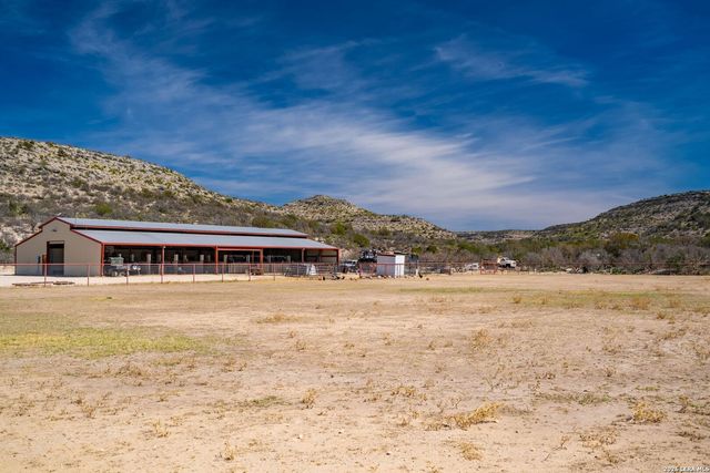 000 Pandale HWY, Pandale, TX 78840