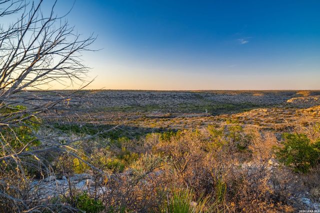 000 Pandale HWY, Pandale, TX 78840