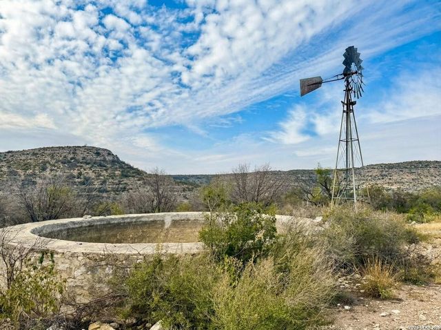 000 Pandale HWY, Pandale, TX 78840