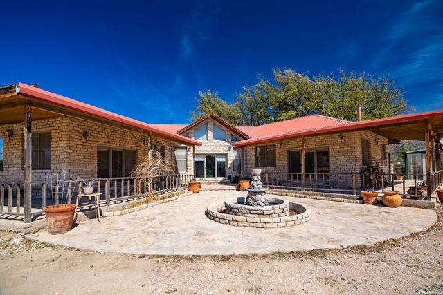 000 Pandale HWY, Pandale, TX 78840