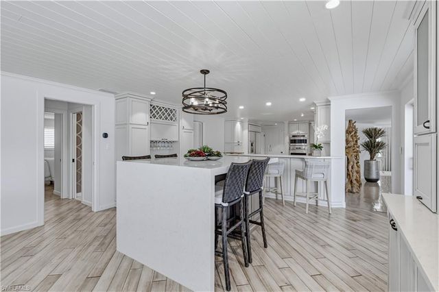 3737 Crayton RD, Naples, FL 34103
