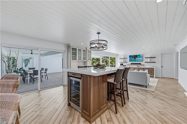 3737 Crayton RD, Naples, FL 34103