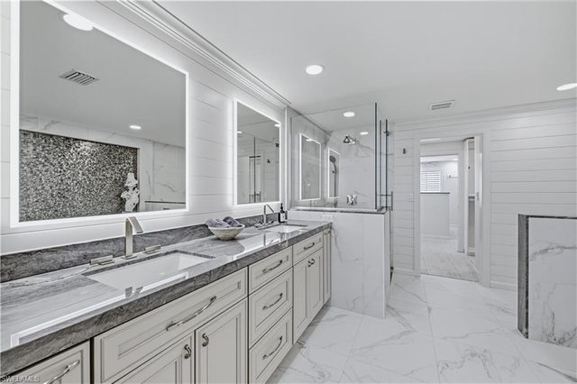 3737 Crayton RD, Naples, FL 34103