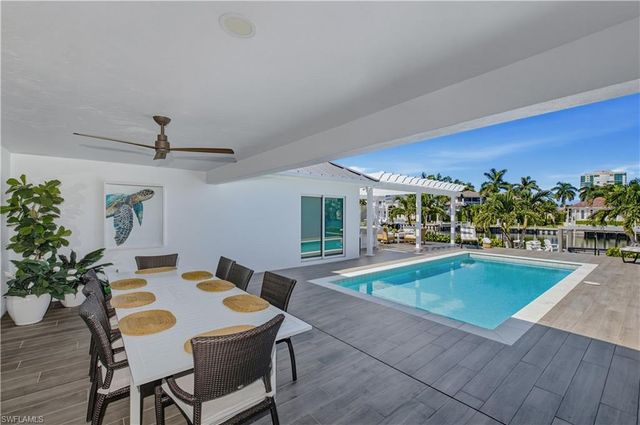 3737 Crayton RD, Naples, FL 34103