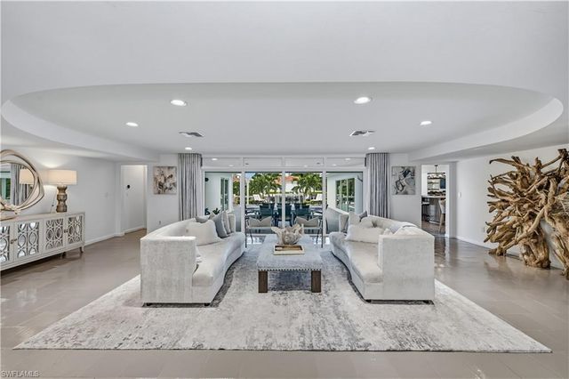 3737 Crayton RD, Naples, FL 34103
