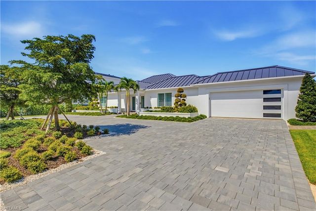 3737 Crayton RD, Naples, FL 34103