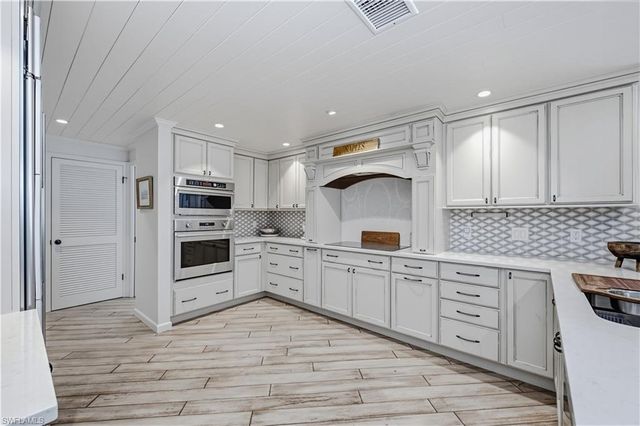 3737 Crayton RD, Naples, FL 34103