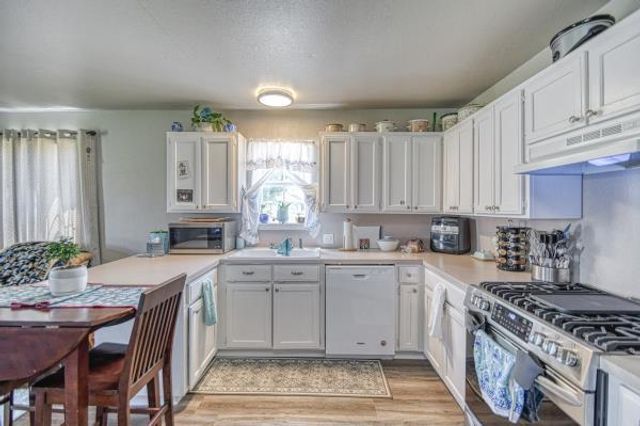 2300 S Main Street, Newcastle, OK 73065