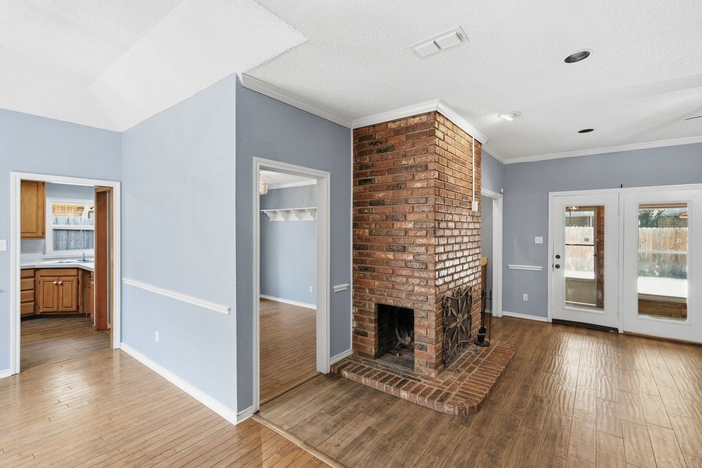 1708 Willow Vale Drive, Fort Worth, TX 76134 — photo 4