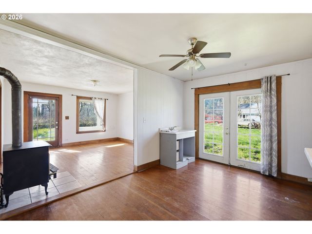 36725 JASPER Rd, Jasper, OR 97478