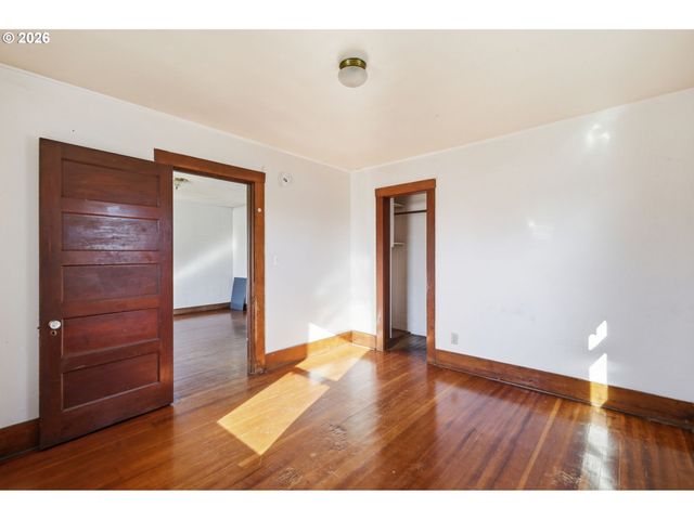 36725 JASPER Rd, Jasper, OR 97478