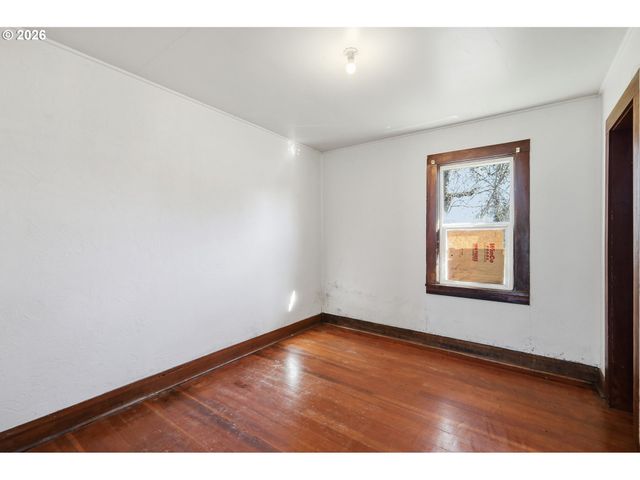 36725 JASPER Rd, Jasper, OR 97478