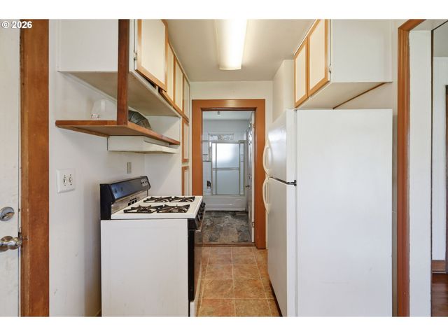 36725 JASPER Rd, Jasper, OR 97478