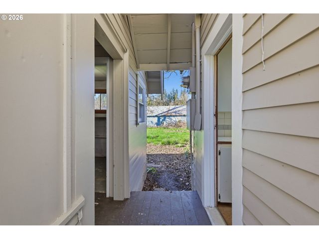 36725 JASPER Rd, Jasper, OR 97478