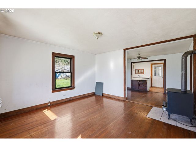 36725 JASPER Rd, Jasper, OR 97478