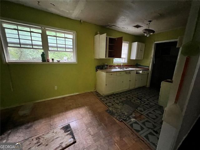 118 Meriwether Street, Grantville, GA 30220