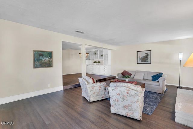 49 Paseo Esplendido, Camarillo, CA 93010