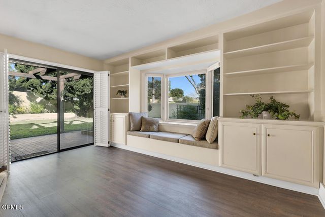 49 Paseo Esplendido, Camarillo, CA 93010