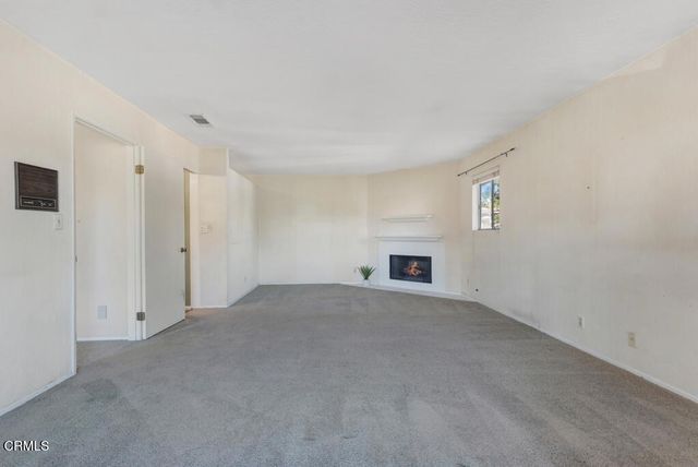 49 Paseo Esplendido, Camarillo, CA 93010