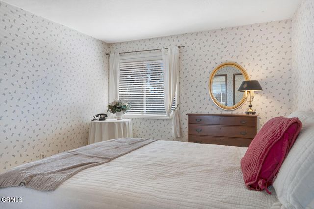 49 Paseo Esplendido, Camarillo, CA 93010