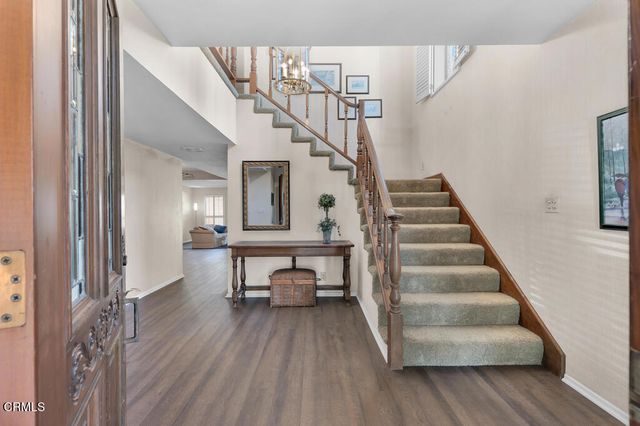 49 Paseo Esplendido, Camarillo, CA 93010