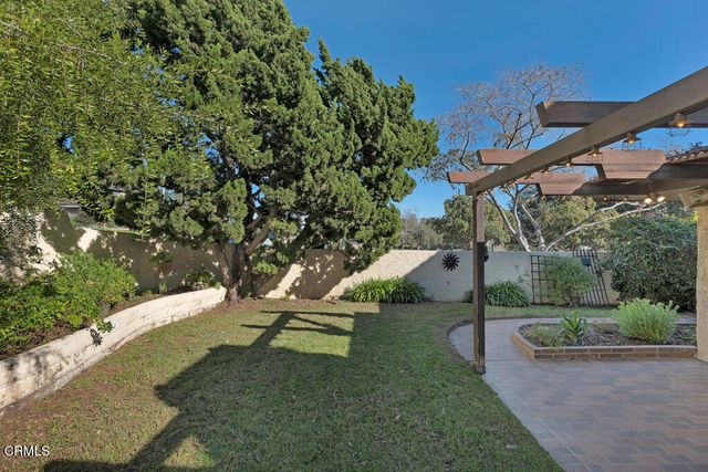 49 Paseo Esplendido, Camarillo, CA 93010