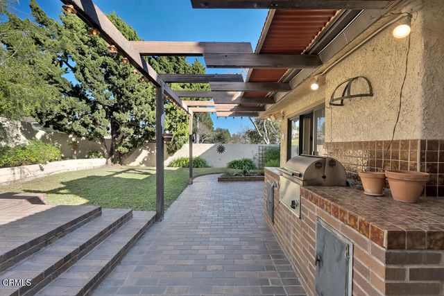 49 Paseo Esplendido, Camarillo, CA 93010