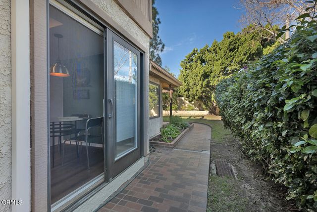 49 Paseo Esplendido, Camarillo, CA 93010