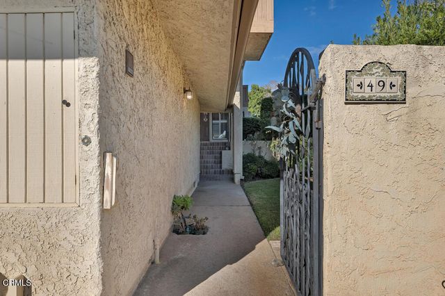 49 Paseo Esplendido, Camarillo, CA 93010