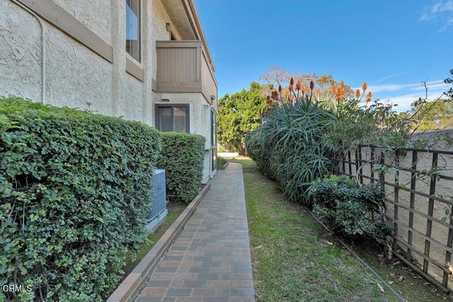 49 Paseo Esplendido, Camarillo, CA 93010