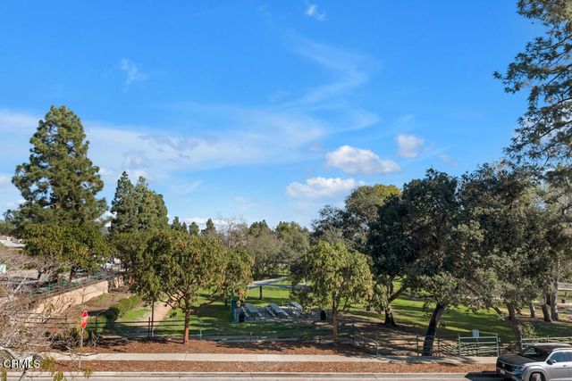 49 Paseo Esplendido, Camarillo, CA 93010