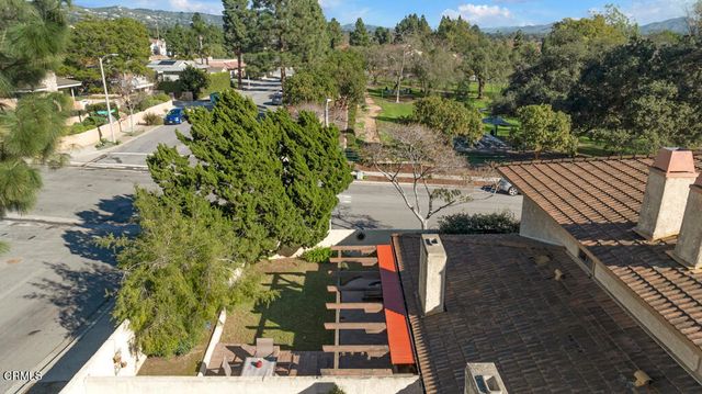 49 Paseo Esplendido, Camarillo, CA 93010