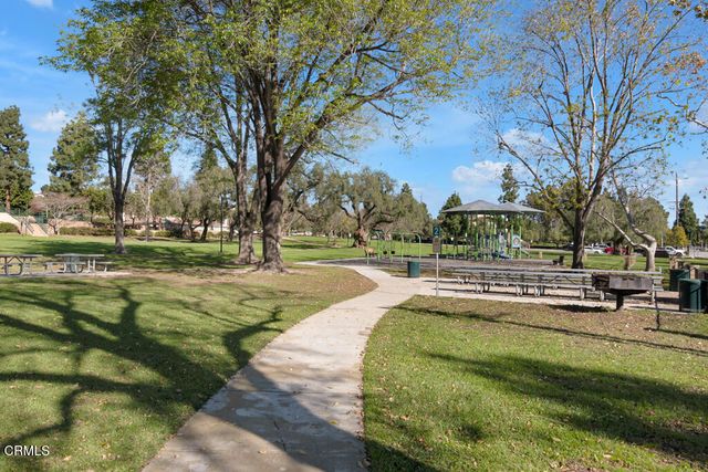 49 Paseo Esplendido, Camarillo, CA 93010