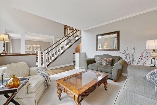 17641 Hyde Park Avenue, Lakeville, MN 55044